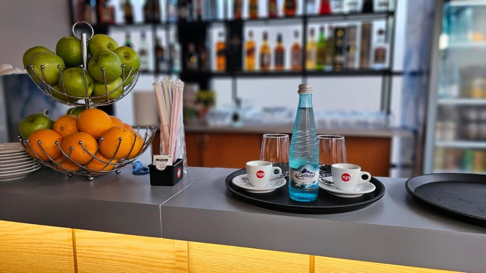 Sibb Hotel Tirana Eksteriør billede