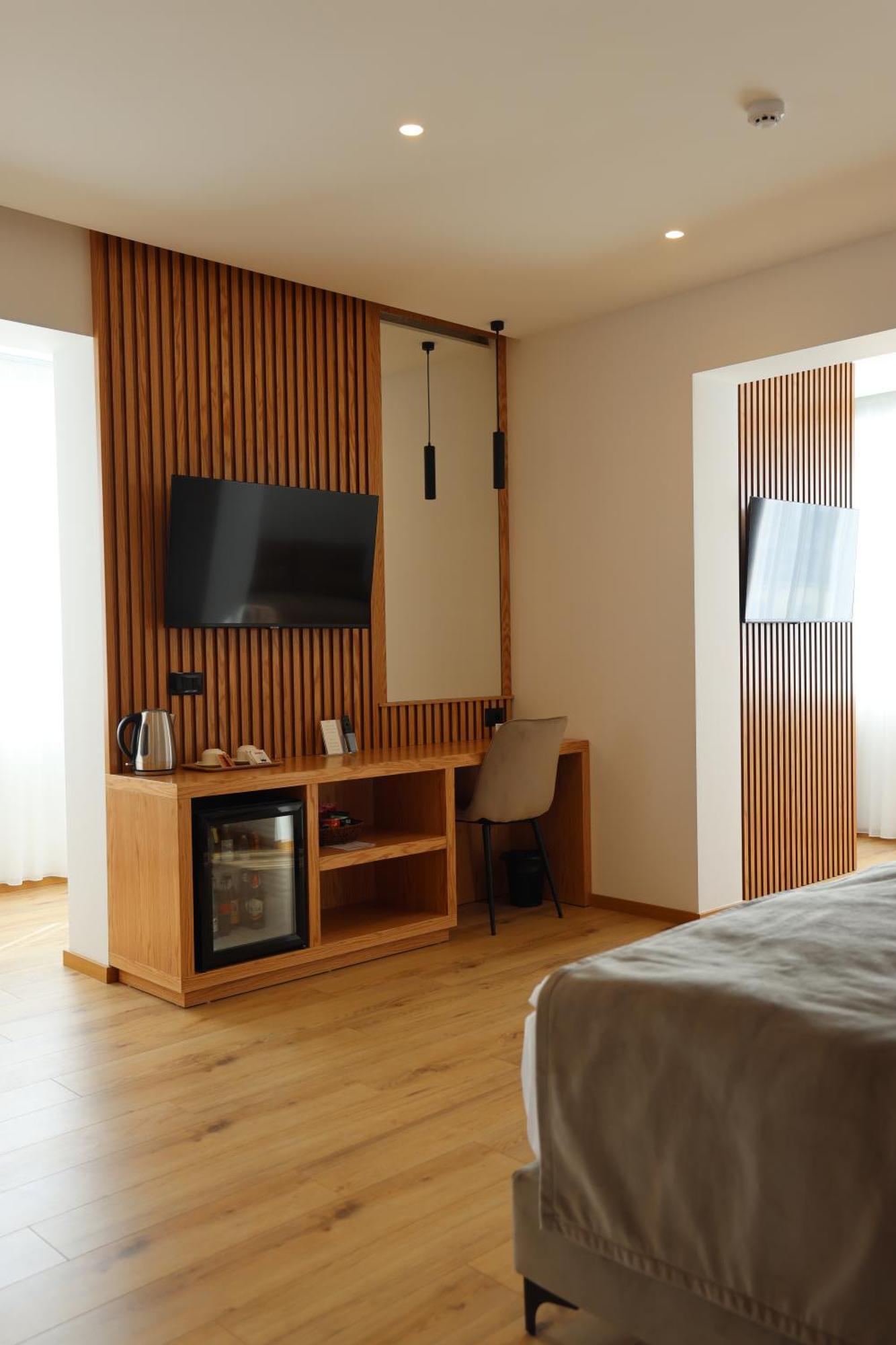 Sibb Hotel Tirana Eksteriør billede