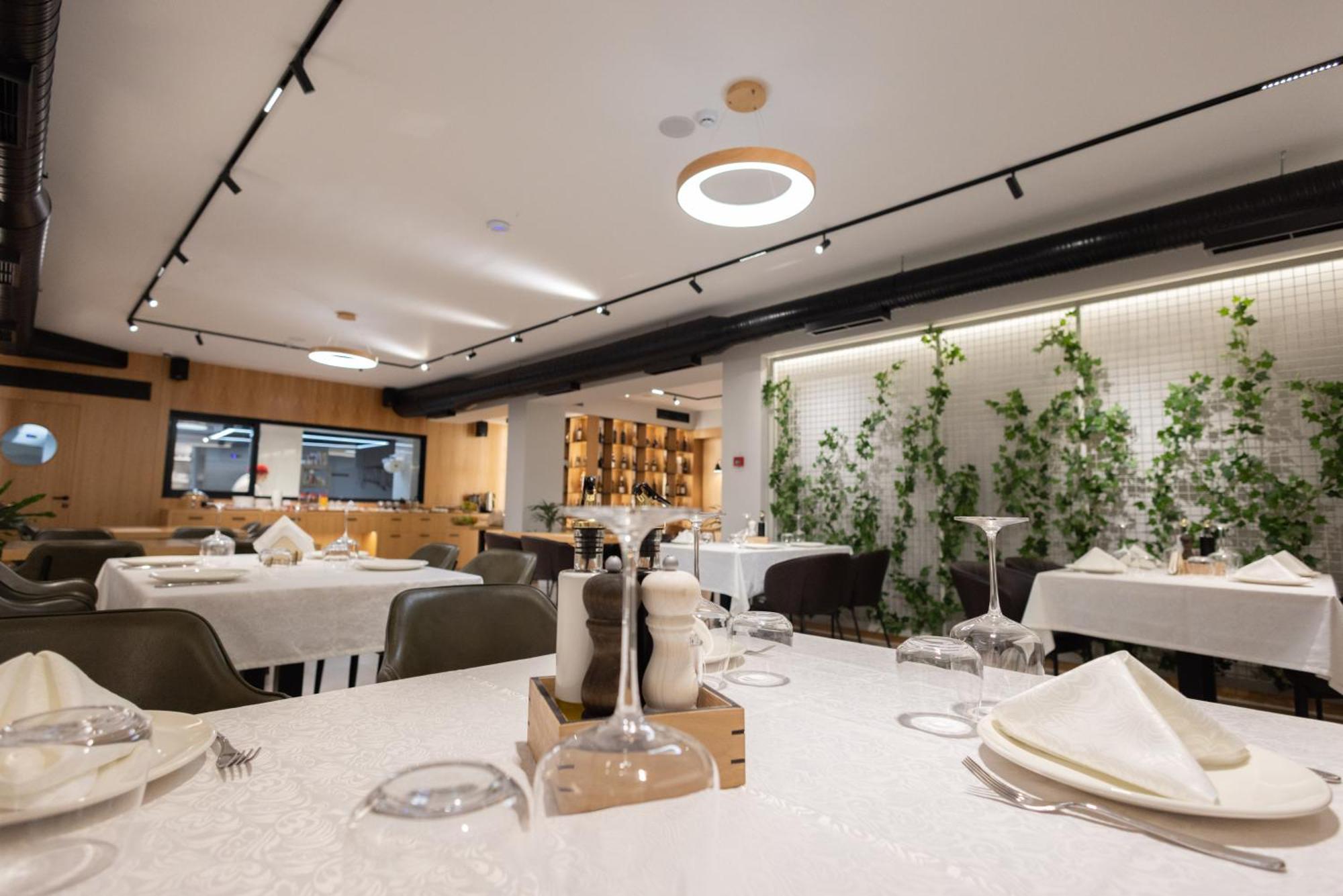Sibb Hotel Tirana Eksteriør billede