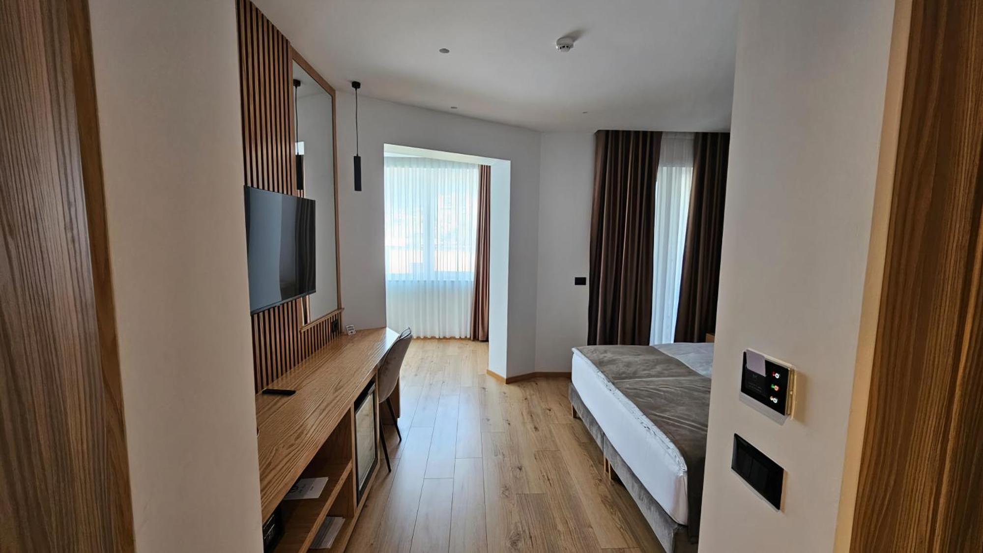 Sibb Hotel Tirana Eksteriør billede
